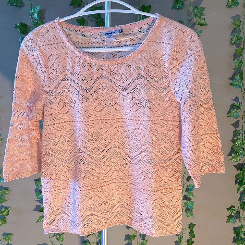 ONLY M Lacey Top